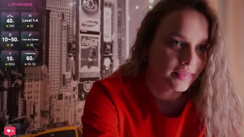 Snapshot of girl_peach_ chatting on February 6, 7:07 pm Kate online show from February 6, 7:07 pm