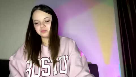 girl_shy07 online show from February 8, 7:39 pm