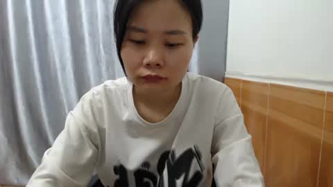 Snapshot of girlbaee chatting on October 6, 1:47 am Babe online show from October 6, 1:47 am