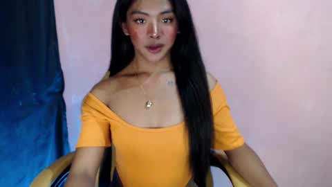 queen ronna online show from January 25, 11:34 am