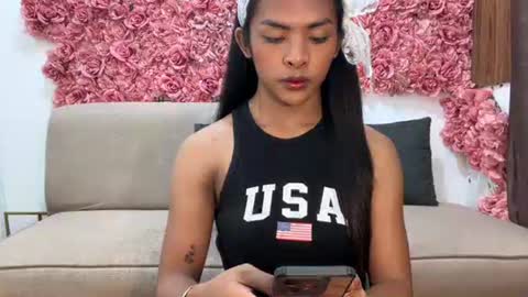 queen ronna online show from October 8, 4:54 am