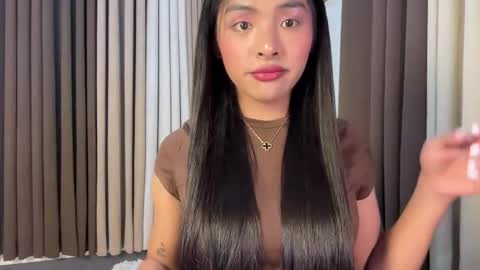 queen ronna online show from April 28, 4:12 pm