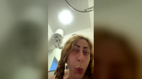 girlkinky845 online show from April 5, 8:17 pm