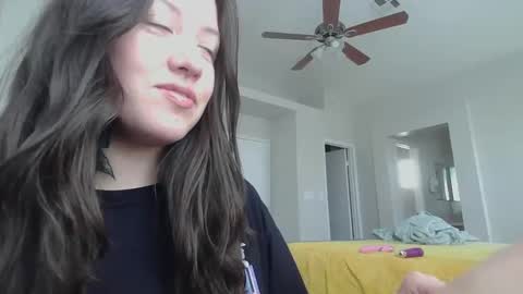 Jasmine online show from January 6, 5:49 pm