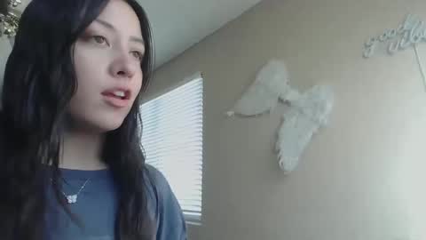 Jasmine online show from June 1, 2:52 pm