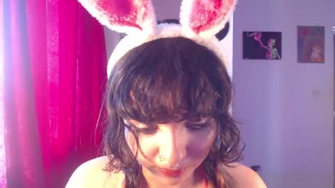 Ann online show from December 18, 4:39 pm