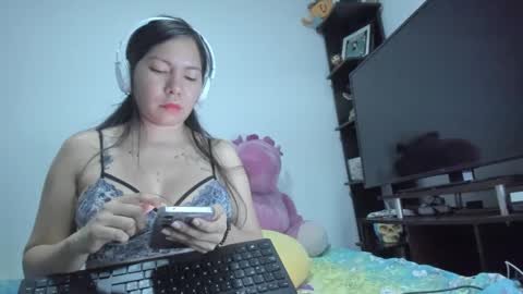 girlrock2024 online show from January 11, 1:59 am