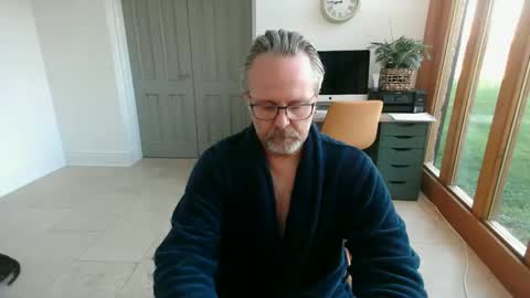 Snapshot of girlsandbikes chatting on January 2, 11:20 am girlsandbikes online show from January 2, 11:20 am