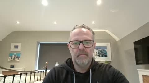 Snapshot of girlsandbikes chatting on February 6, 12:37 pm girlsandbikes online show from February 6, 12:37 pm