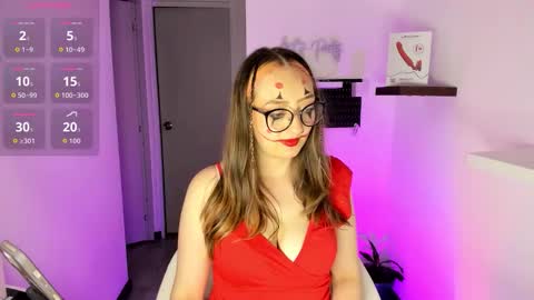 Snapshot of girlsativa chatting on October 29, 10:44 pm Maze    Thumbs up online show from October 29, 10:44 pm