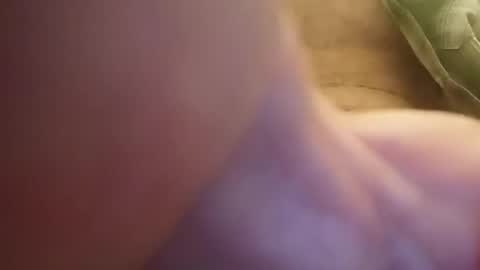 Snapshot of girlscallme666 chatting on August 3, 6:00 pm lovegirlscallme online show from August 3, 6:00 pm