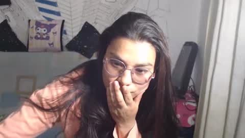 Snapshot of girlsex_hot chatting on February 7, 4:27 am girlsex_hot online show from February 7, 4:27 am