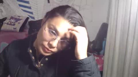 Snapshot of girlsex_hot chatting on March 10, 4:06 am girlsex_hot online show from March 10, 4:06 am