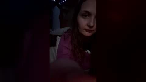 girlypopsarah online show from May 7, 5:02 am