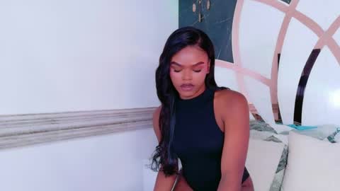 gisela_valencia online show from June 3, 1:36 pm