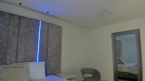     online show from February 15, 11:17 am