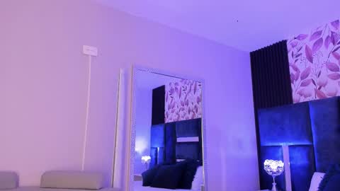     online show from March 4, 10:46 am