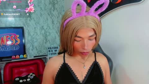 Snapshot of gisele_fox chatting on February 27, 12:54 am Gisel online show from February 27, 12:54 am