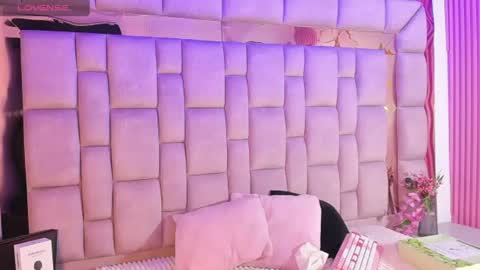 Snapshot of gisell_squirt chatting on July 21, 12:29 pm gisell_squirt online show from July 21, 12:29 pm