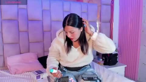Snapshot of gisell_squirt chatting on July 24, 12:58 pm gisell_squirt online show from July 24, 12:58 pm