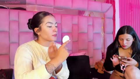 Snapshot of gisell_squirt chatting on July 28, 12:48 pm gisell_squirt online show from July 28, 12:48 pm