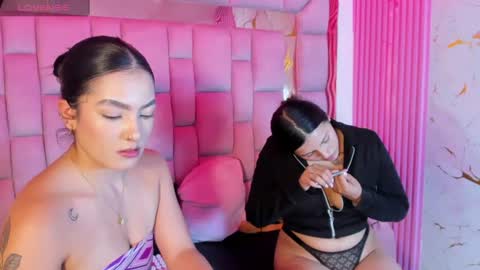 Snapshot of gisell_squirt chatting on July 28, 3:21 pm gisell_squirt online show from July 28, 3:21 pm