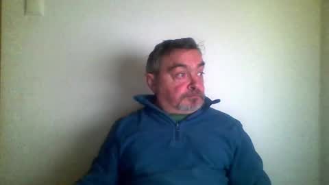 Snapshot of gismo1973 chatting on December 20, 8:38 pm German Little Dick online show from December 20, 8:38 pm