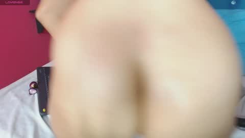 Snapshot of gissellsaenz chatting on December 4, 4:16 pm Gissell Saenz online show from December 4, 4:16 pm