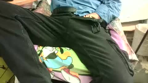 giulio__35 online show from February 1, 6:54 am