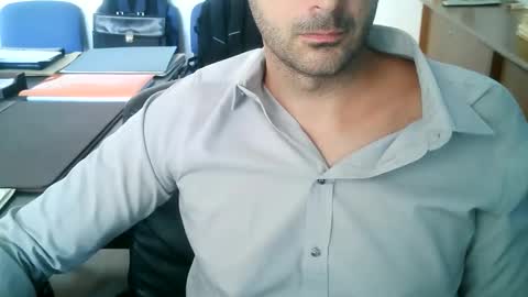 giuseppevai1 online show from September 11, 9:31 am