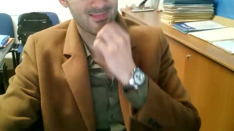 giuseppevai1 online show from November 14, 7:01 pm