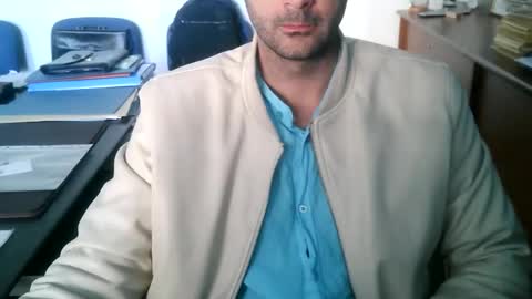 giuseppevai1 online show from April 29, 8:07 am