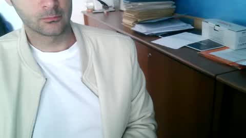 giuseppevai1 online show from May 2, 9:03 am