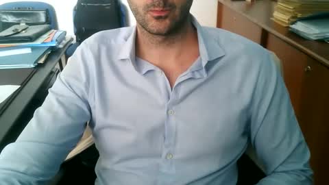 giuseppevai1 online show from May 6, 9:58 am