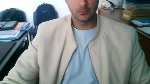giuseppevai1 online show from May 15, 9:05 am