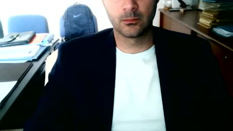 giuseppevai1 online show from May 20, 3:18 pm