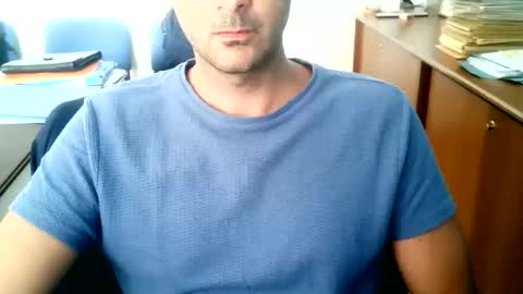 giuseppevai1 online show from June 3, 1:36 pm