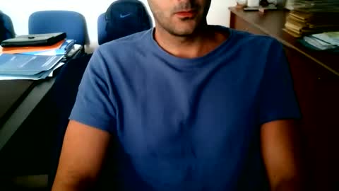 giuseppevai1 online show from June 3, 2:33 pm