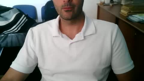 giuseppevai1 online show from June 4, 10:21 am