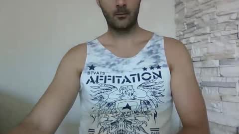 giuseppevai1 online show from June 5, 1:06 pm