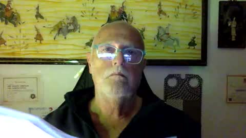 giutomma930394 online show from April 16, 9:39 pm