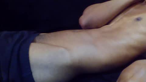 Snapshot of give_us_pleasure chatting on February 3, 2:24 pm give_us_pleasure online show from February 3, 2:24 pm