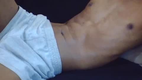 Snapshot of give_us_pleasure chatting on March 4, 1:17 pm give_us_pleasure online show from March 4, 1:17 pm