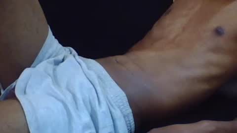 Snapshot of give_us_pleasure chatting on March 6, 12:09 pm give_us_pleasure online show from March 6, 12:09 pm