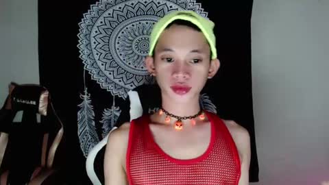 Snapshot of givemethrillx chatting on February 1, 4:35 am givemethrillx online show from February 1, 4:35 am