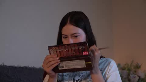 Agness online show from September 18, 11:45 am