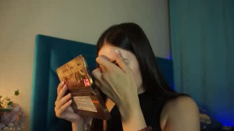 Agness online show from October 7, 1:41 pm