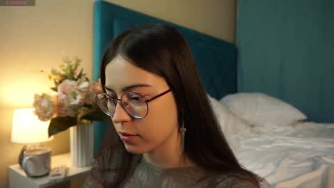 Agness online show from November 23, 3:34 pm