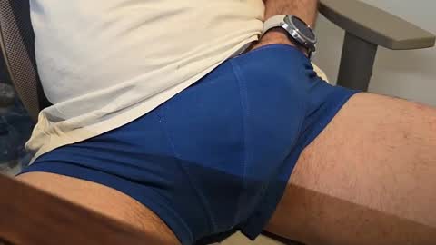 gjustaguym online show from April 12, 2:00 pm