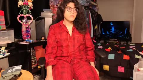 glaceon9 online show from February 1, 12:05 pm